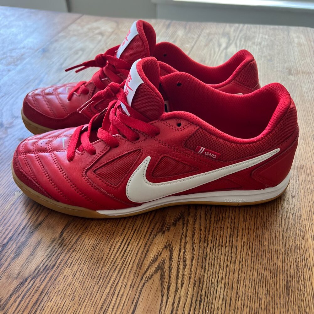 NIKE SB GATO RED/WHITE US 10.5 - Picture 3 of 7